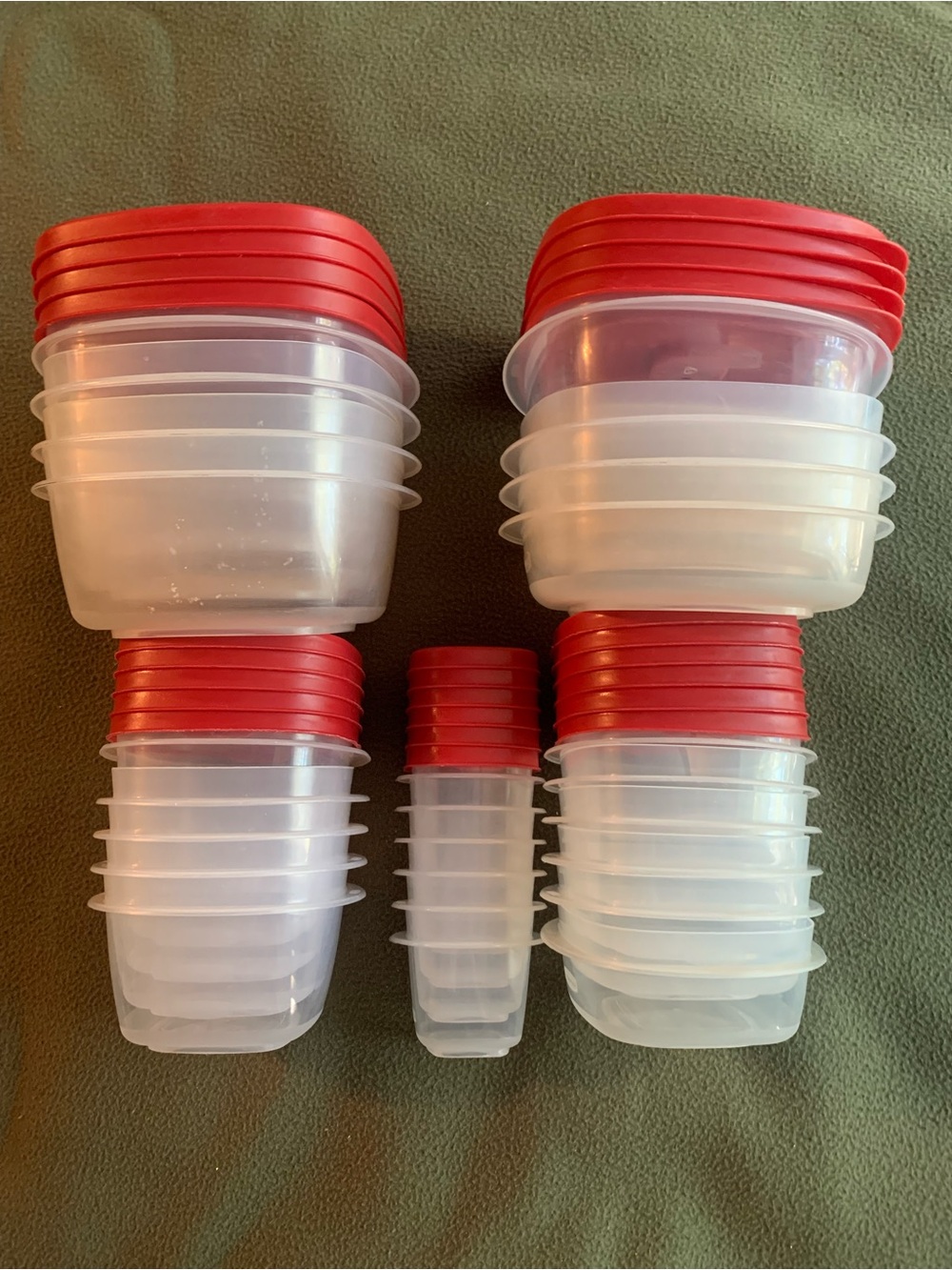 Used 50 piece red and clear Rubbermaid containers with lid.